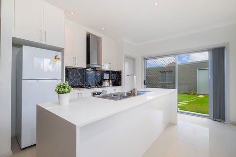 Auspan Guest House - Foster Accommodation 0