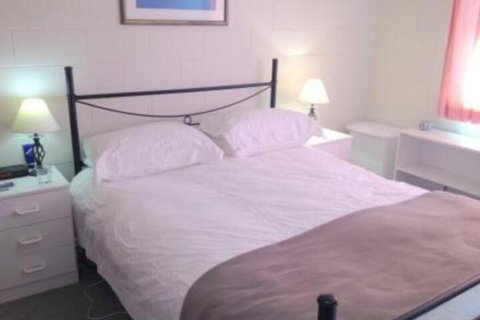 Snow Ridge 4 - Foster Accommodation 7