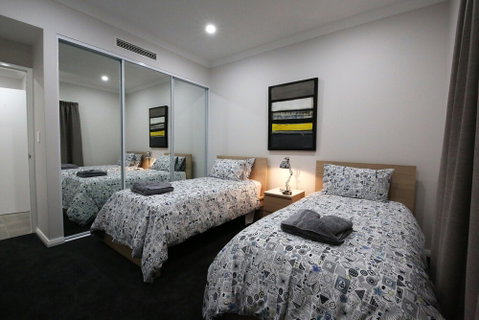 Marina Views At Mindarie Marina - Foster Accommodation 1