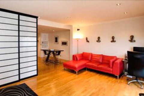 Colin St. Apartment - Foster Accommodation 4