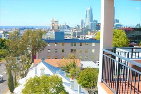 Colin St. Apartment - Foster Accommodation 7