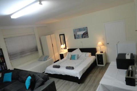 Cleveland B & B Private Studio Room - Foster Accommodation 0