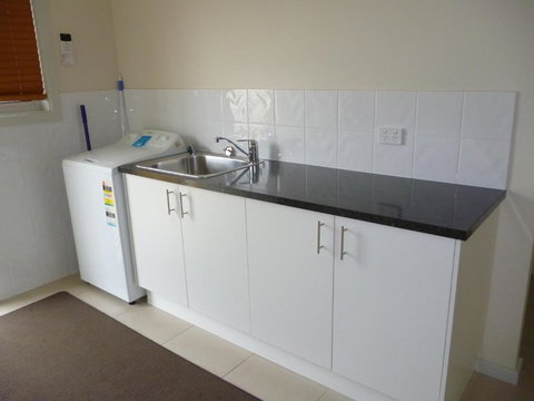 The Beach House - Foster Accommodation 5