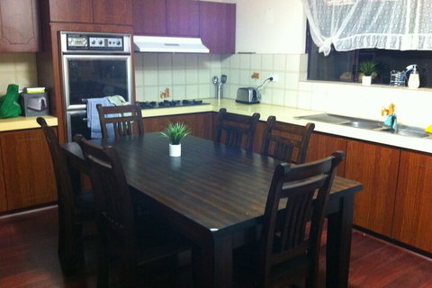 Perth Stadium Homestay - Foster Accommodation 5