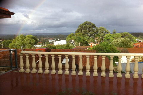 Perth Stadium Homestay - Foster Accommodation 1