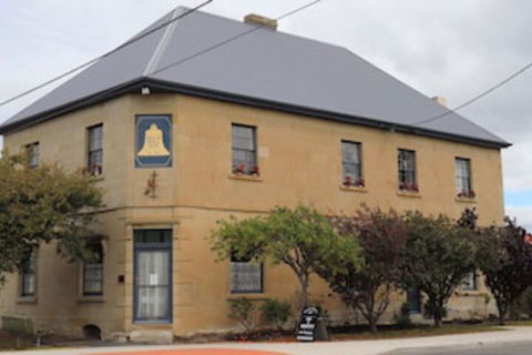 Blue Bell Inn - Foster Accommodation 0