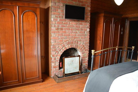 Portarlington Vicarage - Foster Accommodation 0