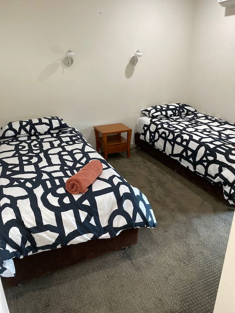 Black Rock Inn - Foster Accommodation 3