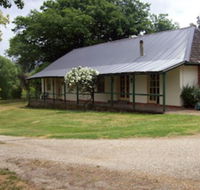 Colonial Inn Guest Rooms - Foster Accommodation