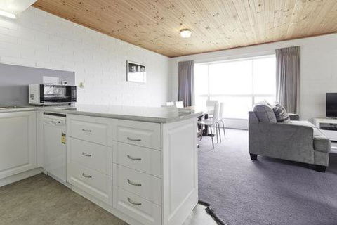 Moose 9 - Foster Accommodation 4