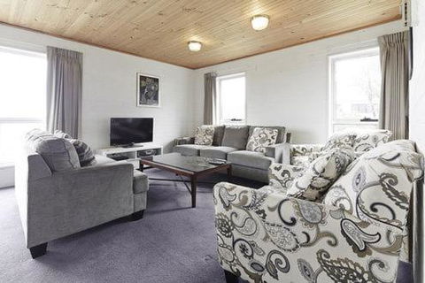 Moose 9 - Foster Accommodation 2