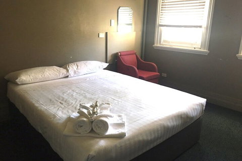 Swansea Hotel - Foster Accommodation 3