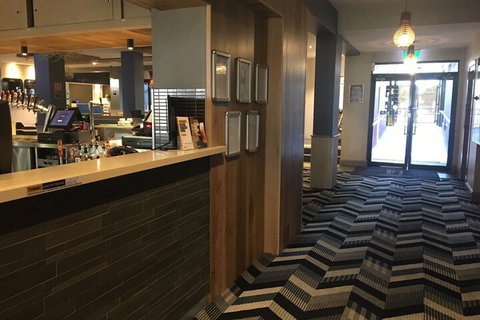 Swansea Hotel - Foster Accommodation 2