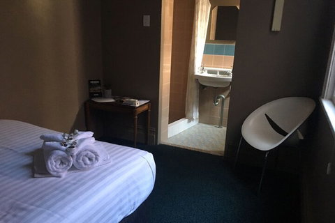 Swansea Hotel - Foster Accommodation 6