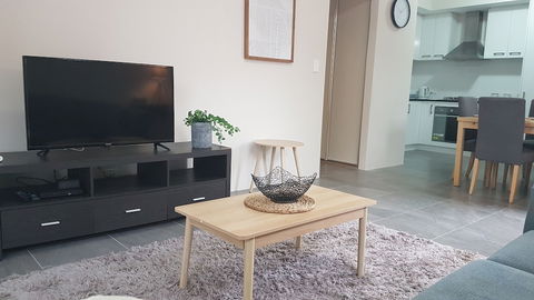 Luxuary Apartment Near Airport - Foster Accommodation 0