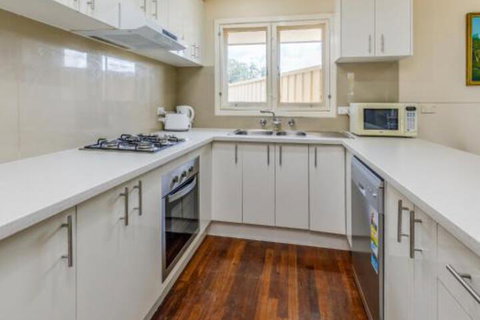Beautiful Deluxe Family Friendly Holiday House - Foster Accommodation 5