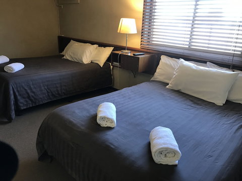 Red Steer Hotel Motel Wagga Wagga - Foster Accommodation 3