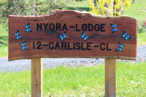 Nyora Lodge B & B - Foster Accommodation 4