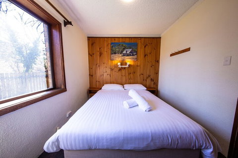 Leski Club - Foster Accommodation 7