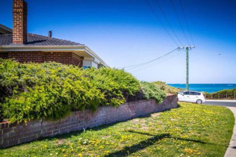 Yanchep Beach Retreat - Foster Accommodation 2