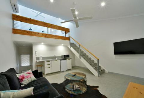 Great Northern Lodge - Foster Accommodation 6