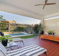 Sapphire Blue - Foster Accommodation