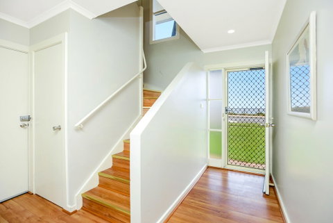 Salt - - Foster Accommodation 0