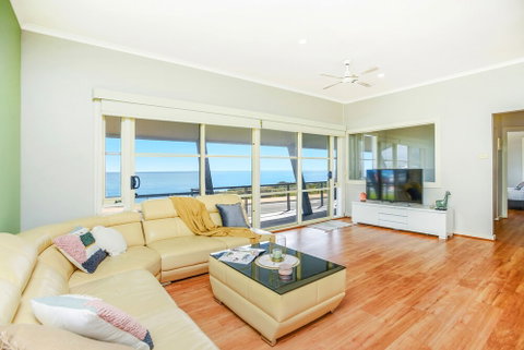 Salt - - Foster Accommodation 3