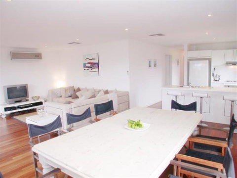 Do Drop Inn - Foster Accommodation 0