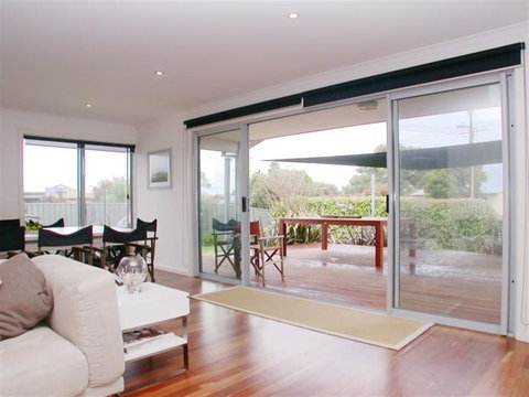 Do Drop Inn - Foster Accommodation 5