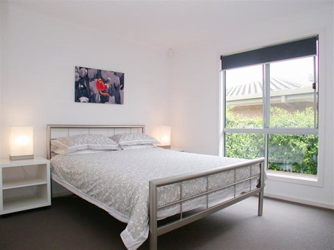 Do Drop Inn - Foster Accommodation 4