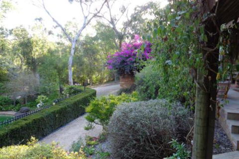 Eltham South Lodge - Foster Accommodation 0