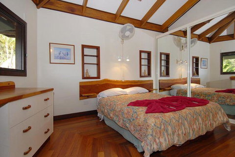Cloud 9 - Foster Accommodation 3