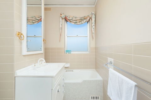 Absolute Water Front Coogee H331 - Foster Accommodation 4