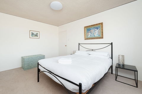 Absolute Water Front Coogee H331 - Foster Accommodation 5