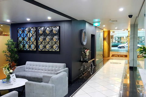 Liv Apartments Haymarket - Foster Accommodation 6