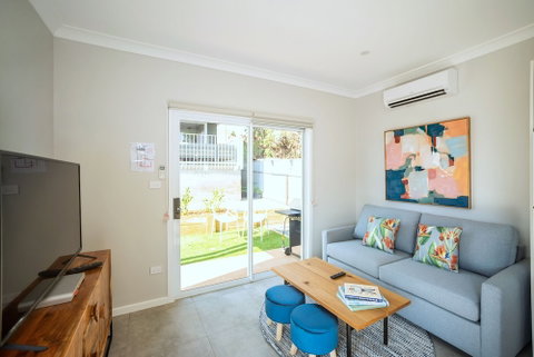 Kirsten Accommodation Parkes - Foster Accommodation 6