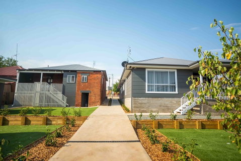 Kirsten Accommodation Parkes - Foster Accommodation 2