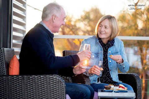 Still Earth - Foster Accommodation 4