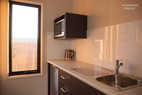 Still Earth - Foster Accommodation 2