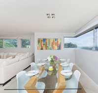 The Penthouse at Little Beach - Foster Accommodation