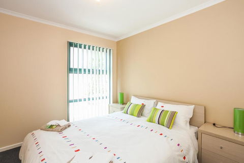 Anglesea River Apartments 2 Bed Unit 2 / 4 - Foster Accommodation 3