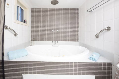 La Casa - Foster Accommodation 6