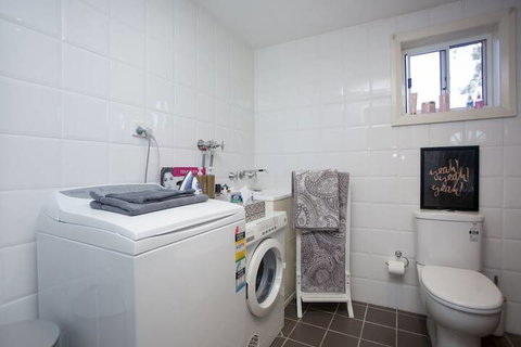 La Casa - Foster Accommodation 1
