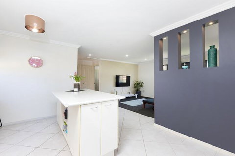 La Casa - Foster Accommodation 5