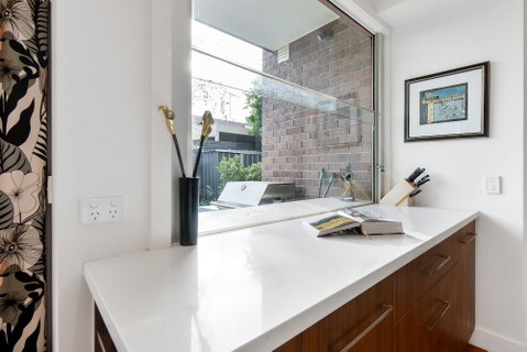 BOUTIQUE STAYS - Maple On Kent - Foster Accommodation 6