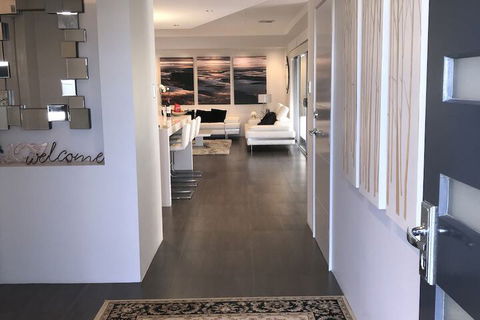 Magnificent Beach Retreat - Foster Accommodation 3