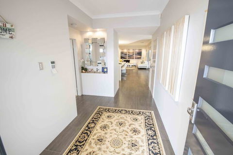 Magnificent Beach Retreat - Foster Accommodation 1