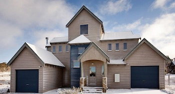 High Plains Drifter - Foster Accommodation 4