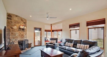 High Plains Drifter - Foster Accommodation 0